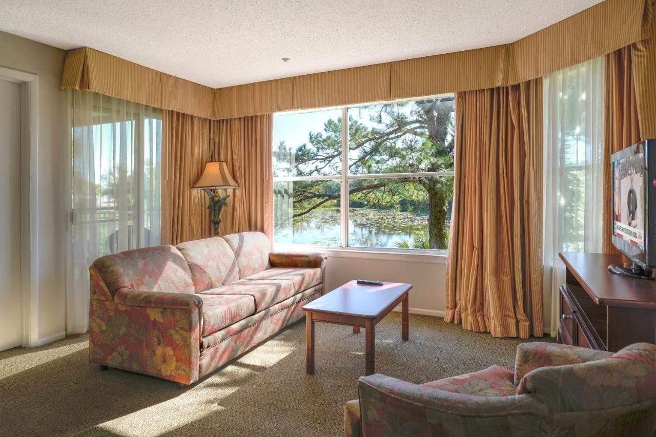 Deluxe Two-Bedroom Suite,1558073557:JPEG